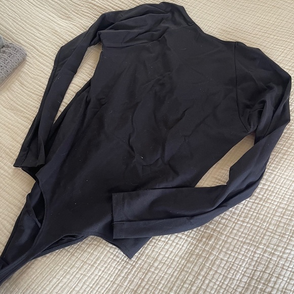 Abercrombie & Fitch Black Long Sleeve Bodysuit size large - Picture 10 of 11